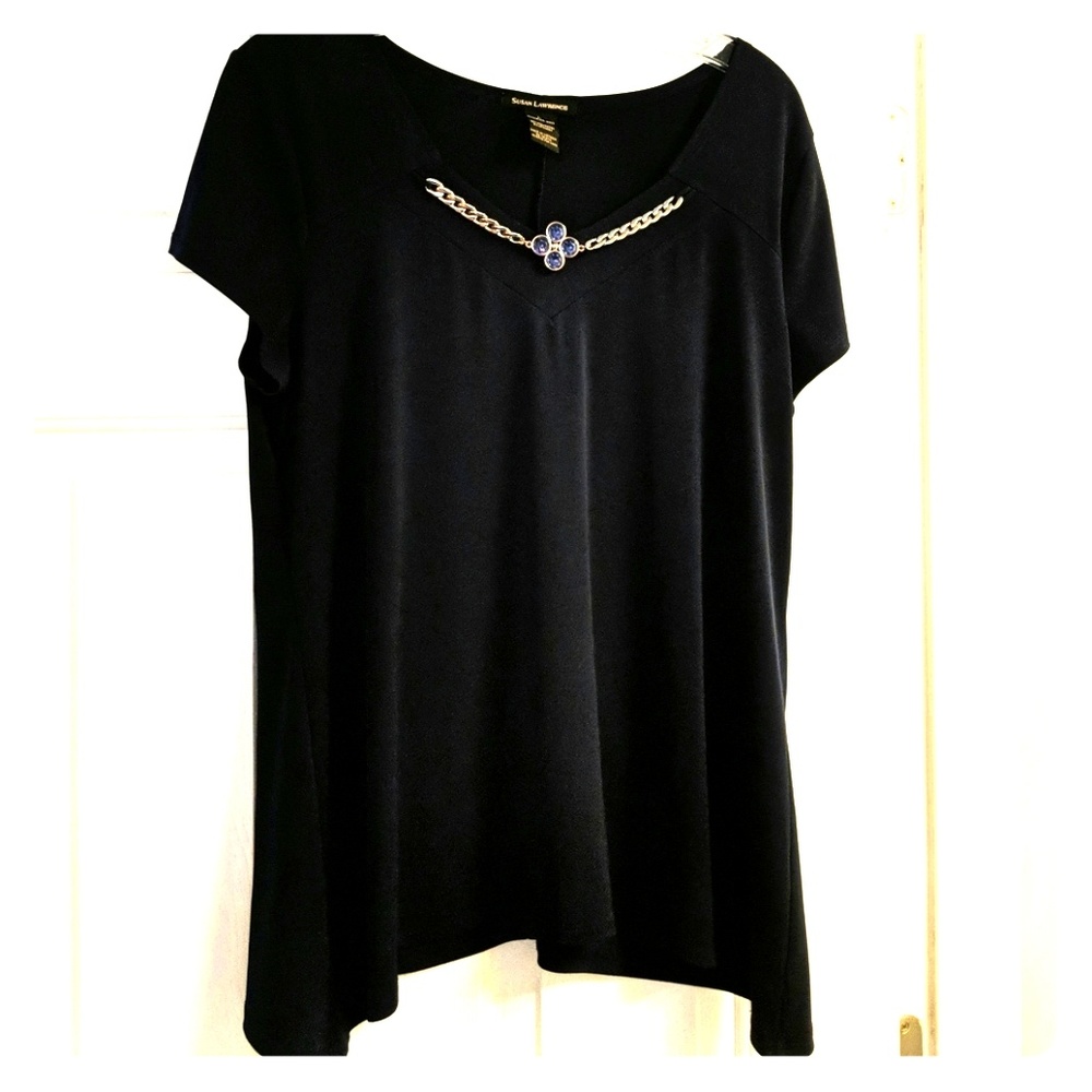 Navy blue short sleeve blouse.